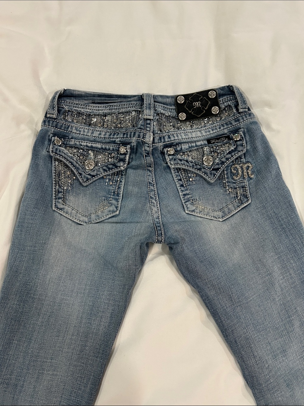 Girls Miss Me wLight Blue Skinny Jeans with Embellished Back Pockets